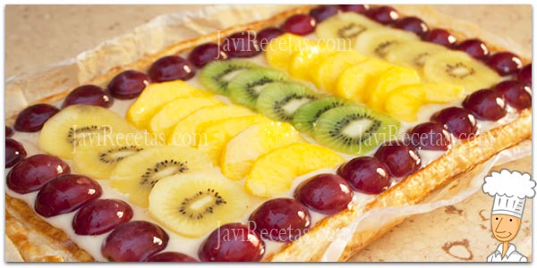 Tarta de Hojaldre con Frutas y Crema Pastelera