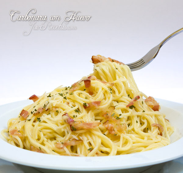 CARBONARA CON HUEVO y SIN NATA - Javi Recetas