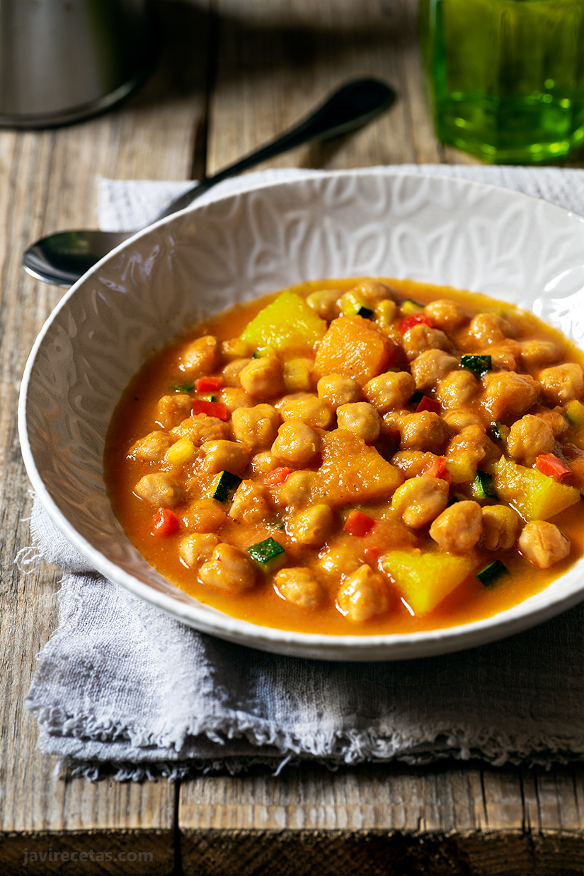 Garbanzos con Verduras – Potaje Sencillo y Riquísimo!!